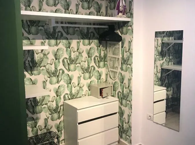 Panelos B1 卡门港